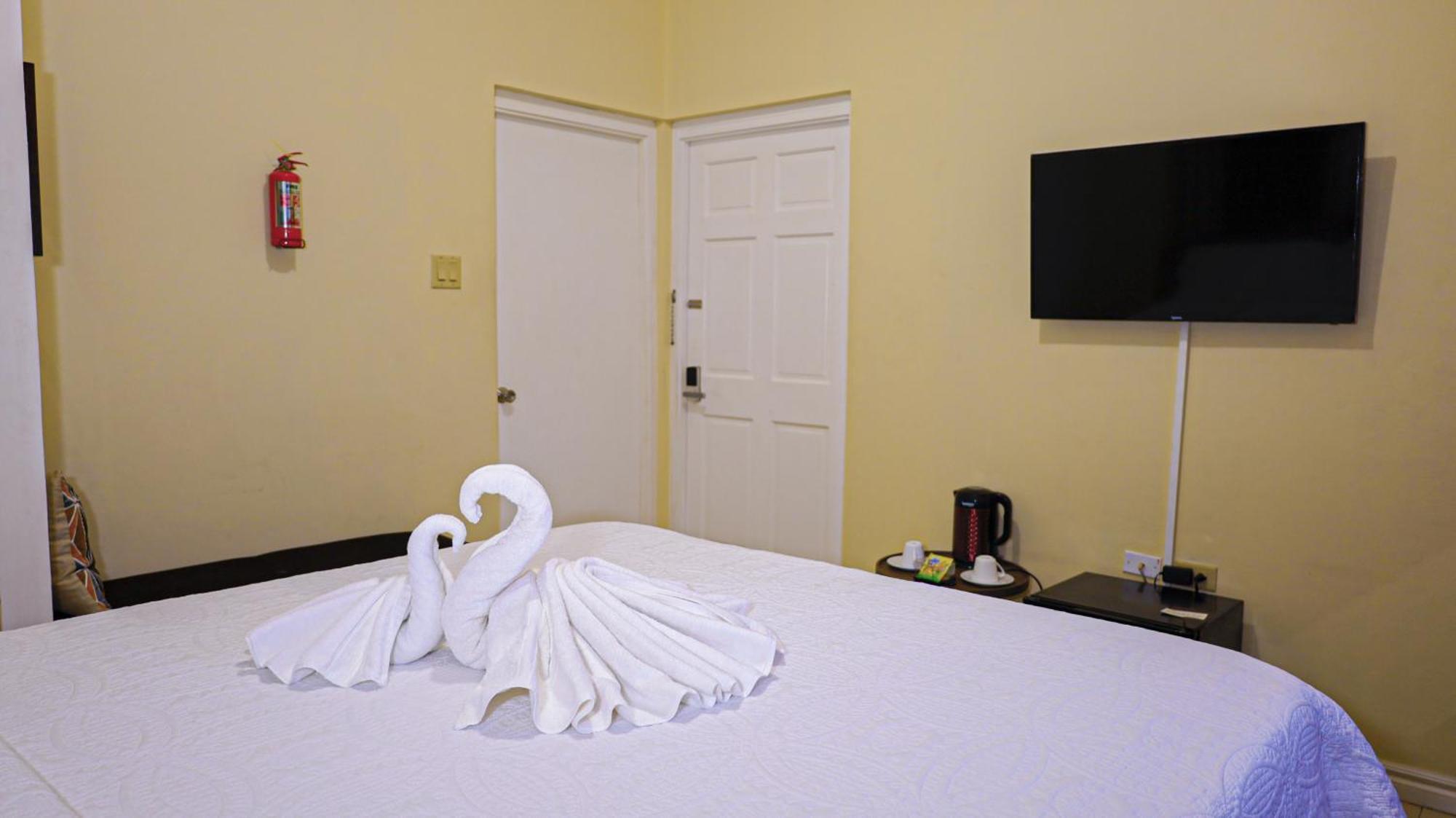 Incognito Culture Rooms Kingston Eksteriør billede